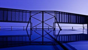 开云体育h5-高校体育场馆运营效率提升策略，高校体育场馆如何运营和管理